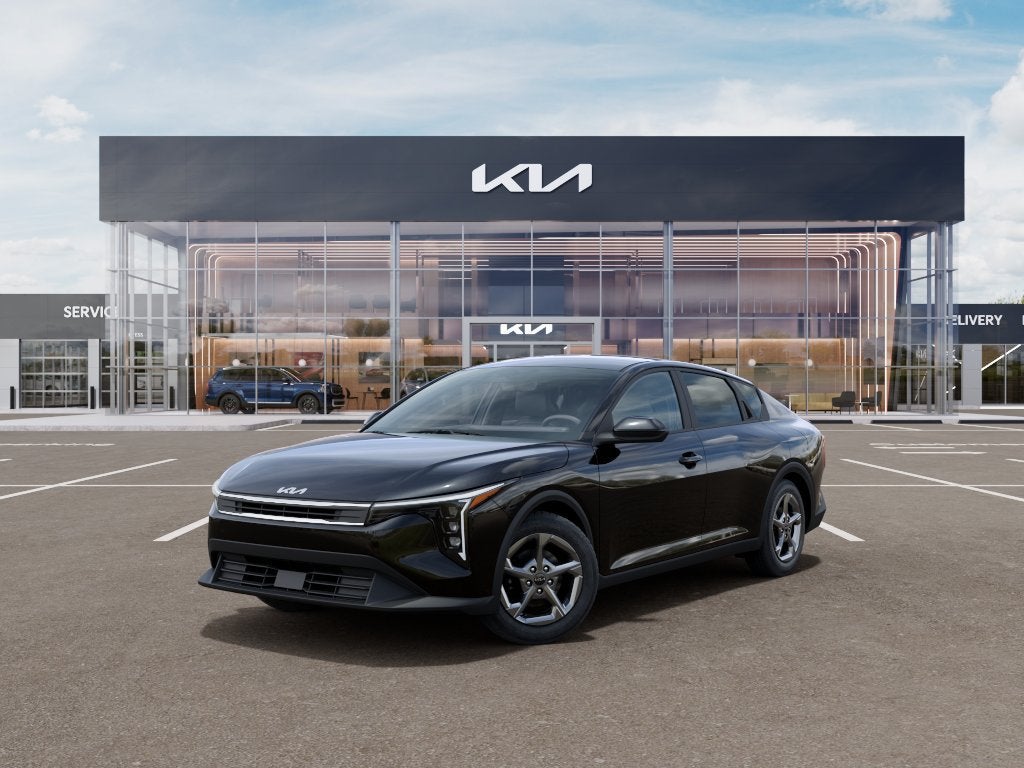 2026 Kia K4 LXS in Aurora Blk Prl — front three-quarter view